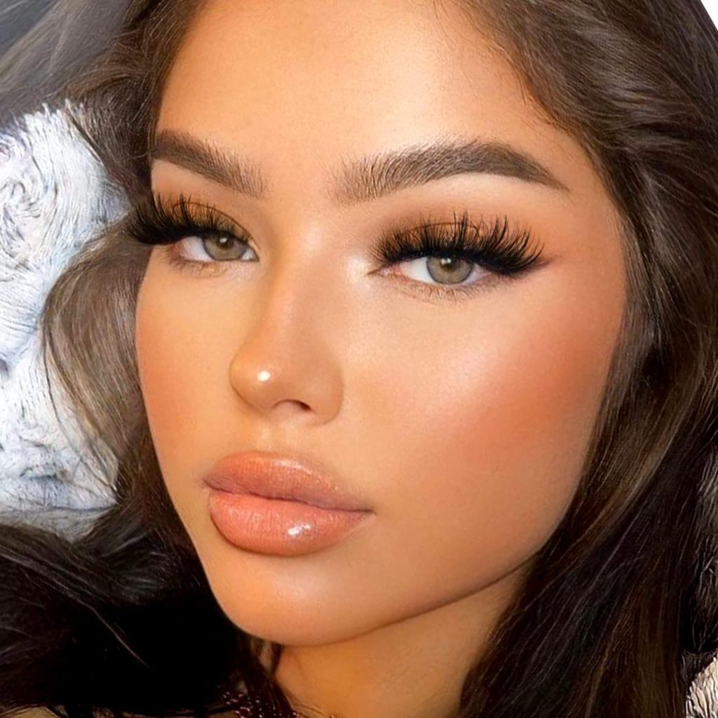 how long does eye shadow last