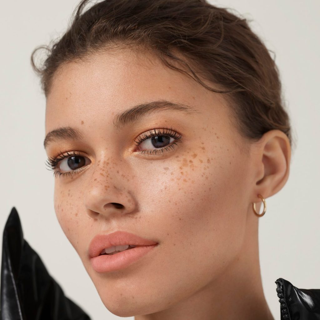 How to Get Eye Shadow Out of Carpet