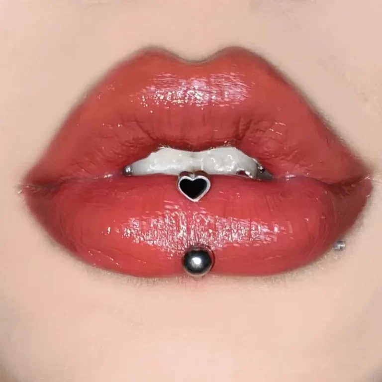 vertica labret